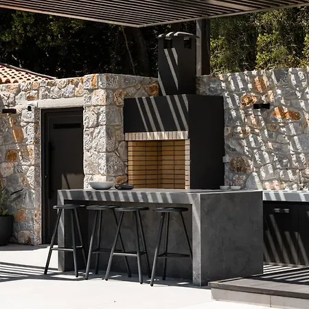 Villa Eumelia Iconic Villa, With Heated Pool & Whirlpool, By Thinkvilla